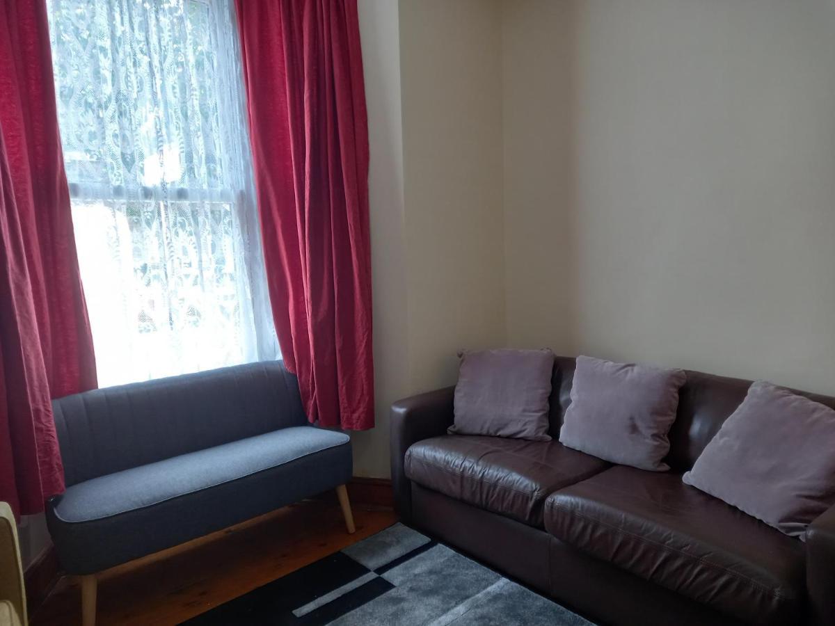 Bubblesbnb- 4 Bedroom House London Eksteriør bilde